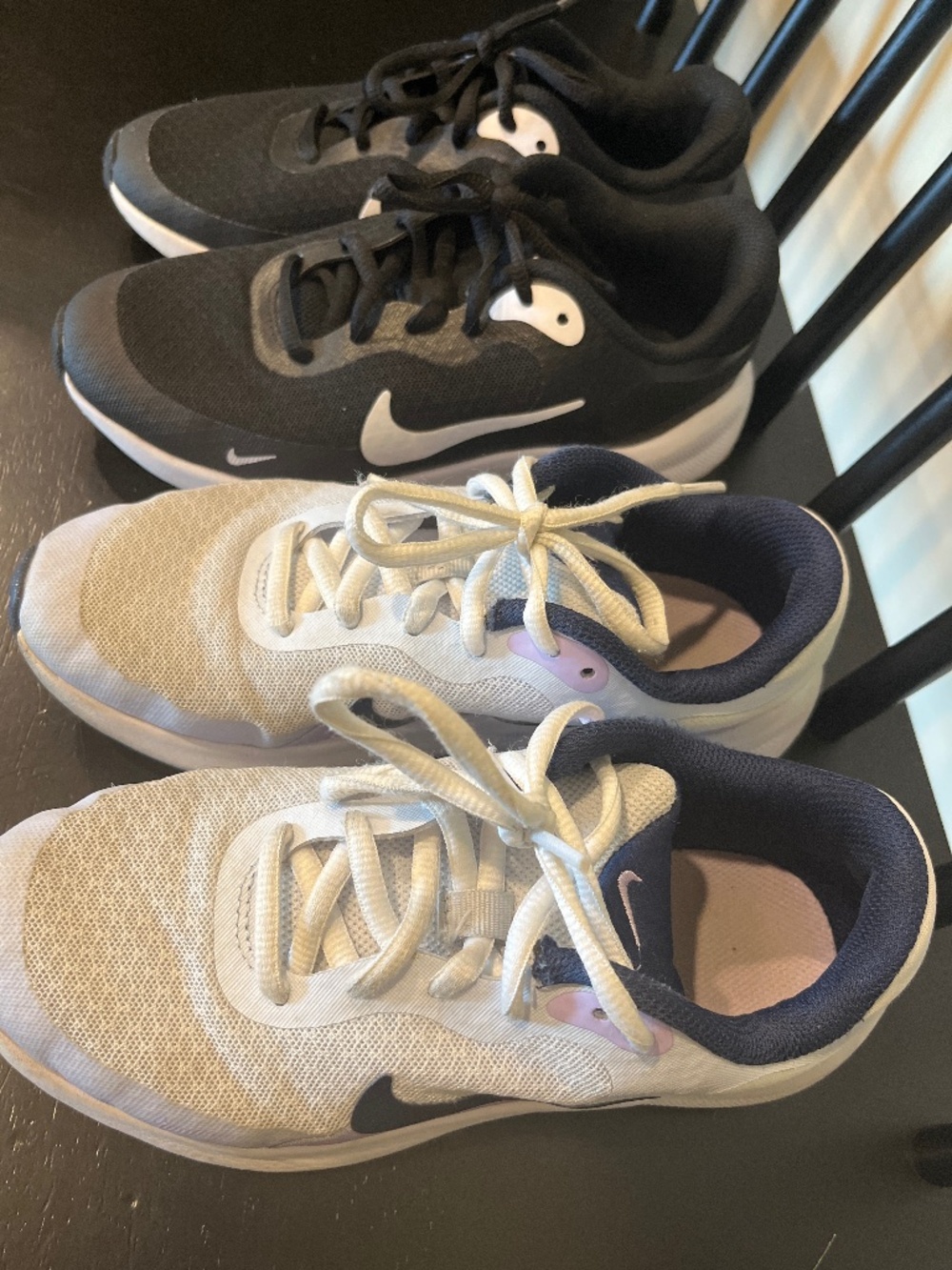 Nike shoes girl size 2.5 & 3